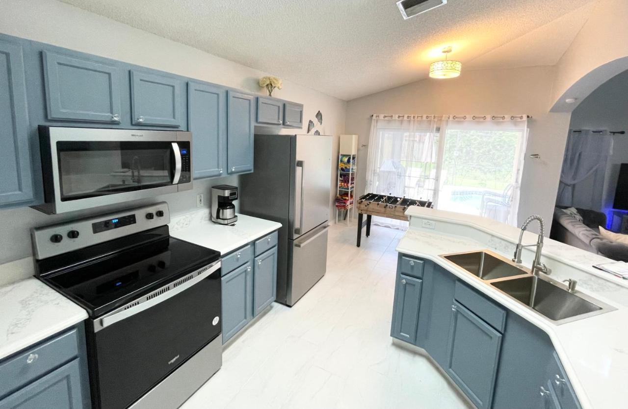 Fully Renovated, Quiet, Spacious Disney Themed Pool Home With Office คิสซิมมี ภายนอก รูปภาพ