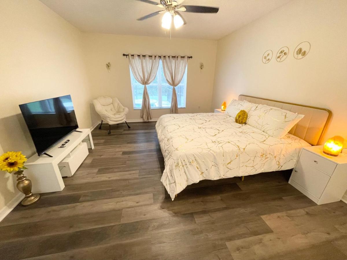 Fully Renovated, Quiet, Spacious Disney Themed Pool Home With Office คิสซิมมี ภายนอก รูปภาพ