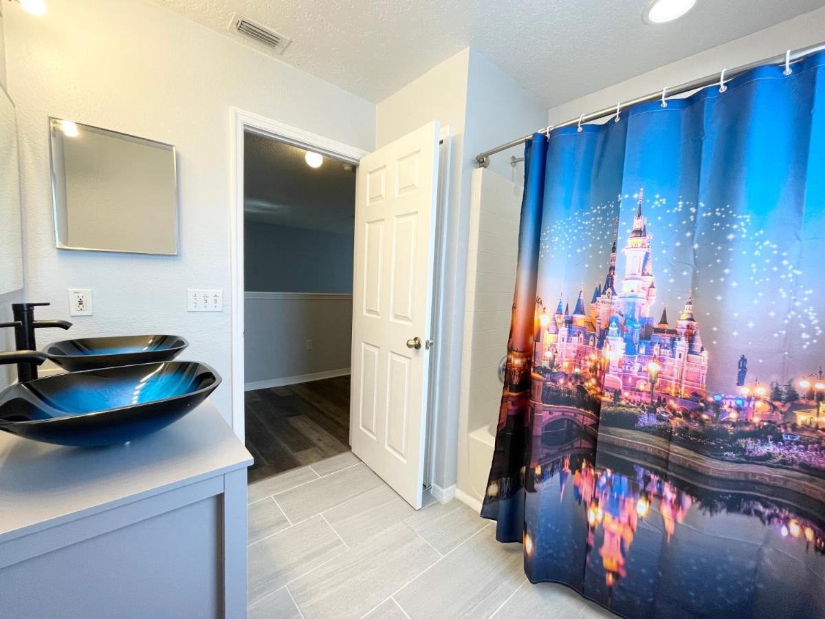 Fully Renovated, Quiet, Spacious Disney Themed Pool Home With Office คิสซิมมี ภายนอก รูปภาพ